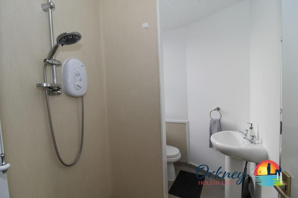 Flat 69B Junction Road, Kirkwall, Kw15 1Ax מראה חיצוני תמונה
